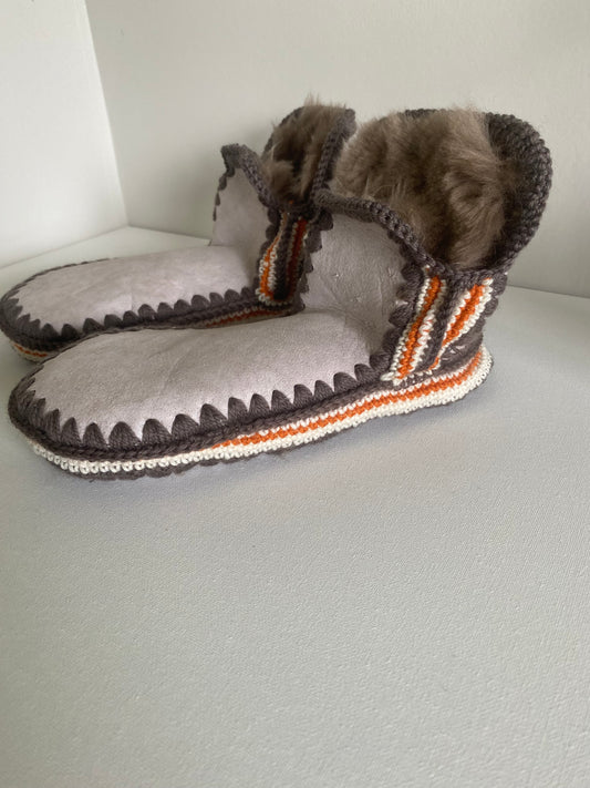 Pre-Order: The Becky Slippers