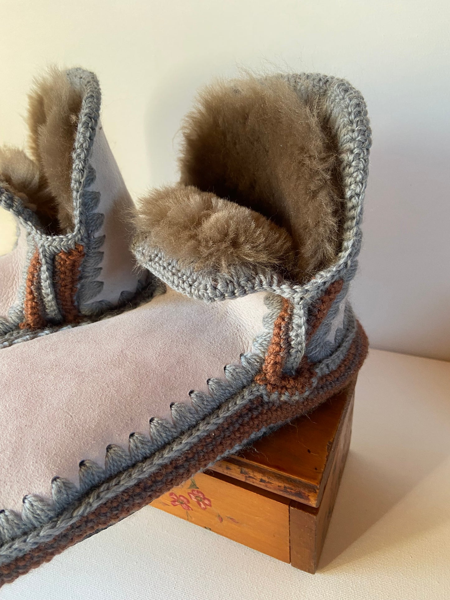 Pre-Order: Riverbank Slippers
