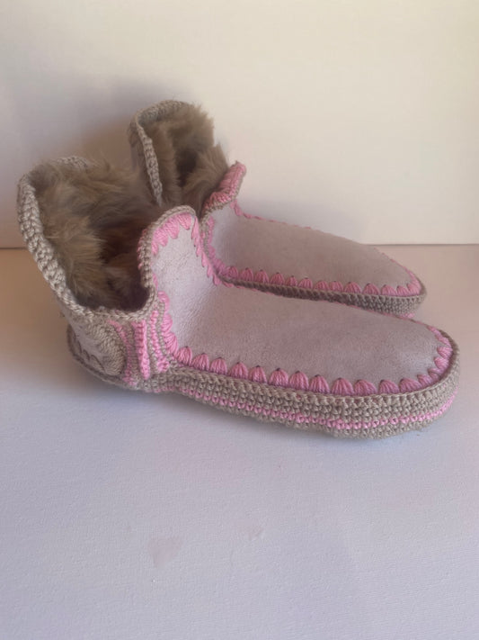 Pre-Order: Pink & Clyde Slippers