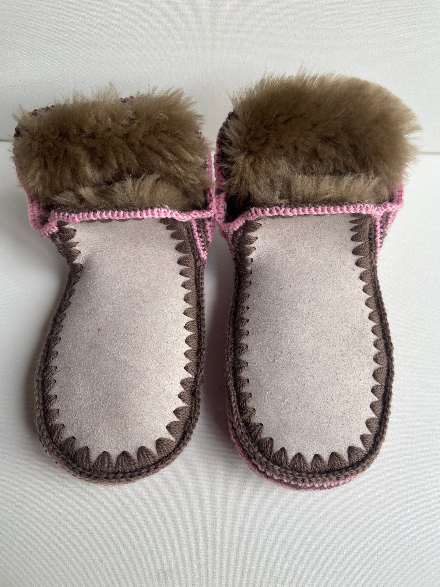 Pre-Order: Brown & Pink Slippers