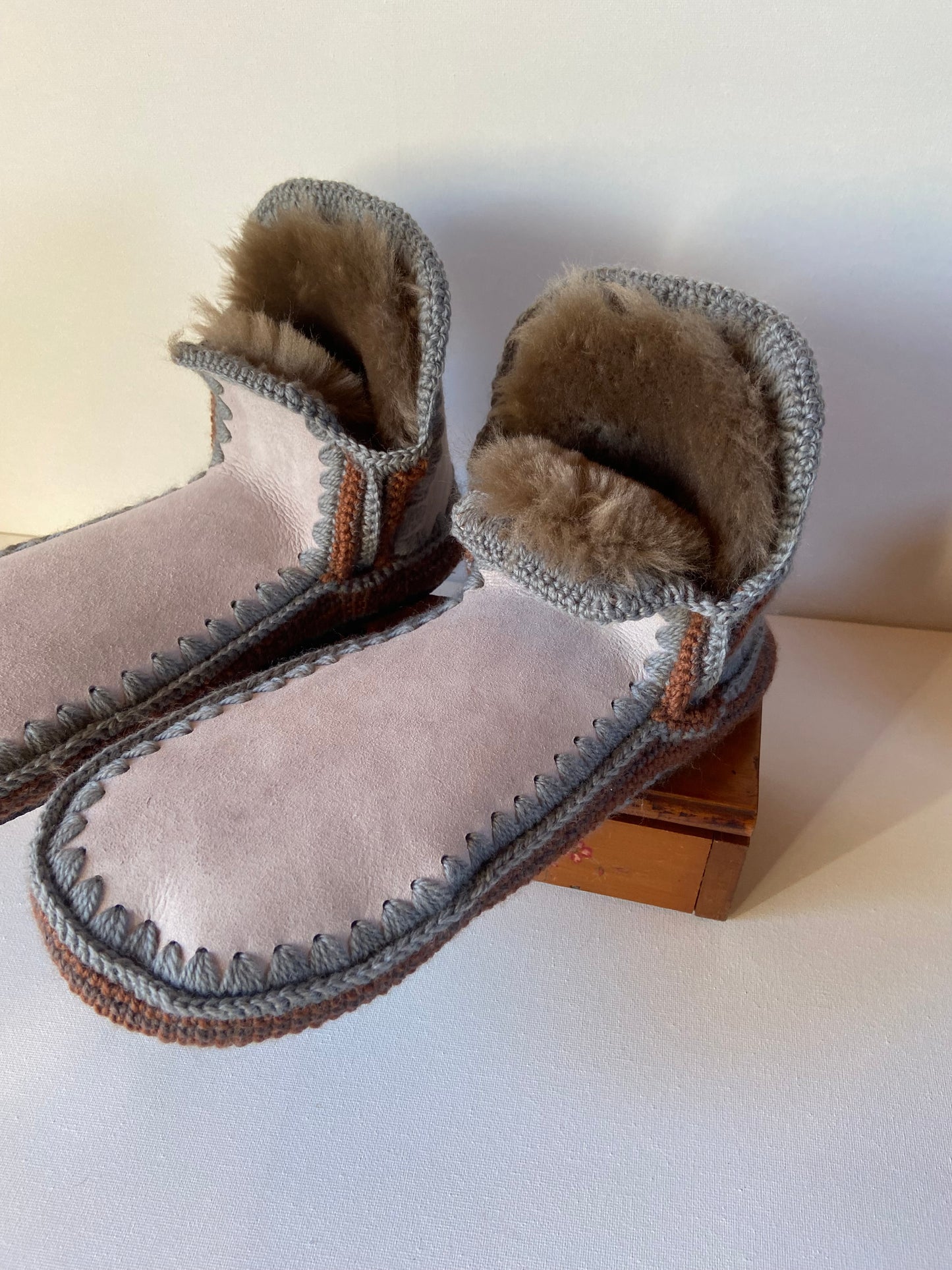 Pre-Order: Riverbank Slippers