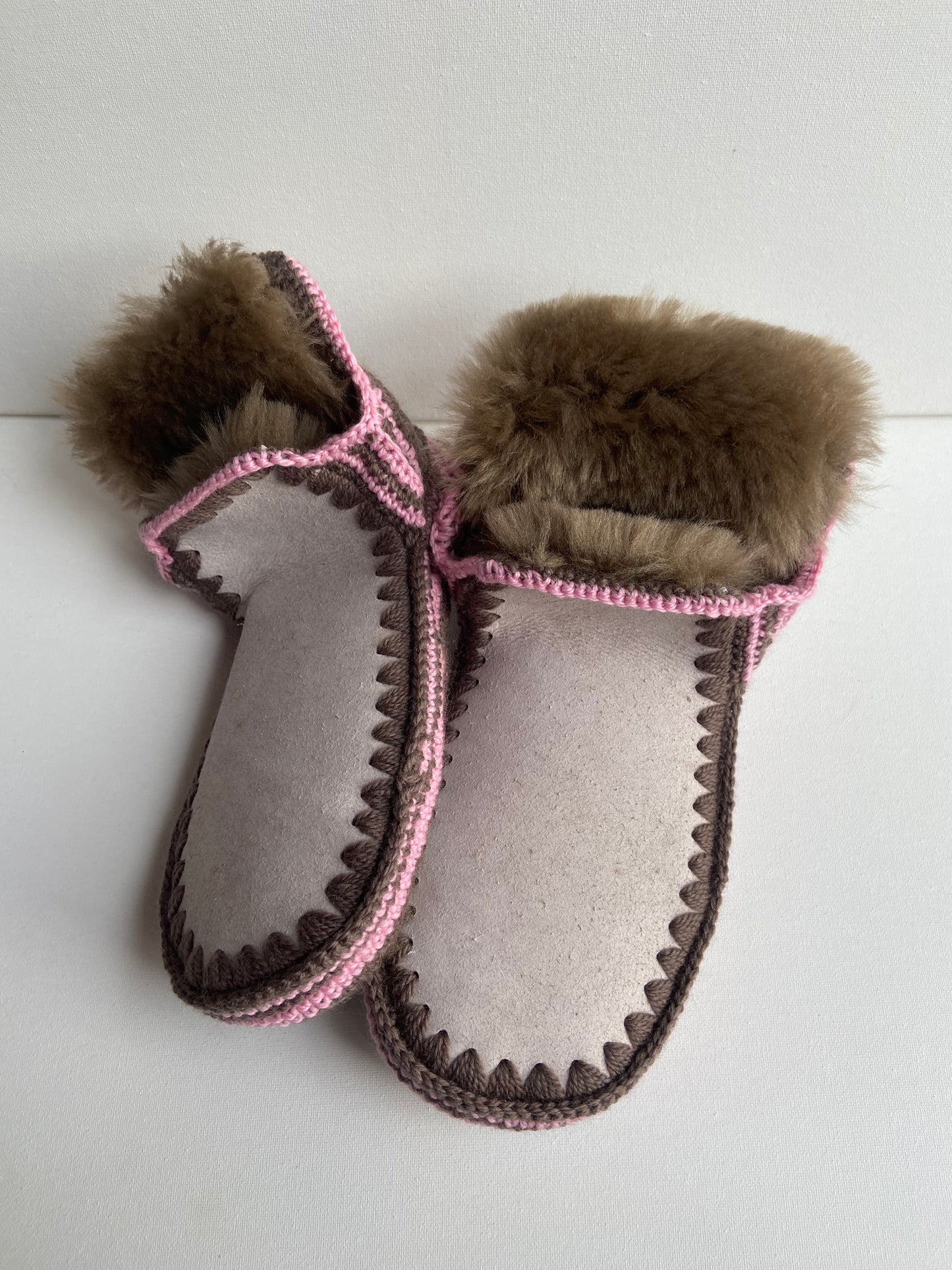 Pre-Order: Brown & Pink Slippers