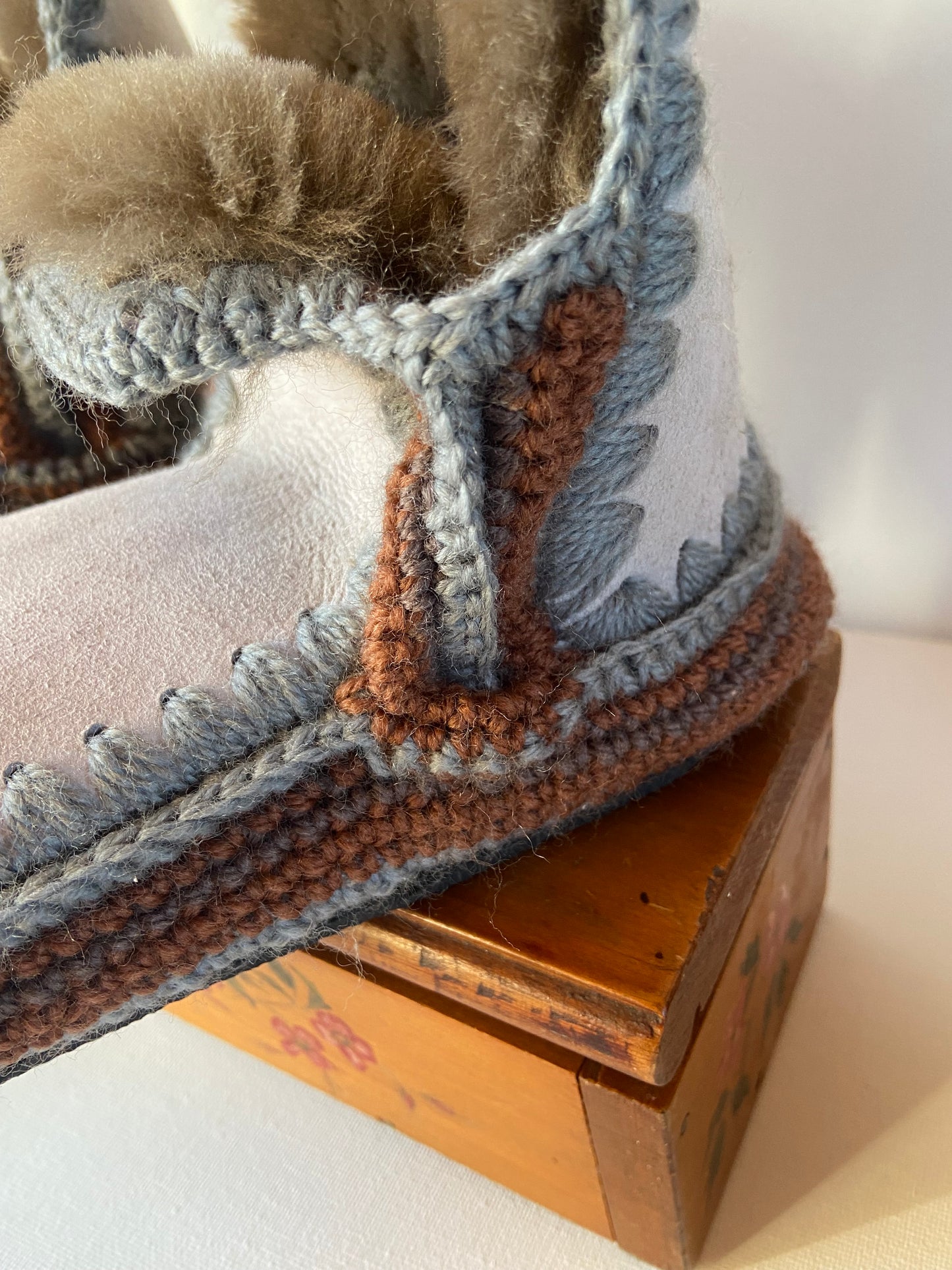 Pre-Order: Riverbank Slippers
