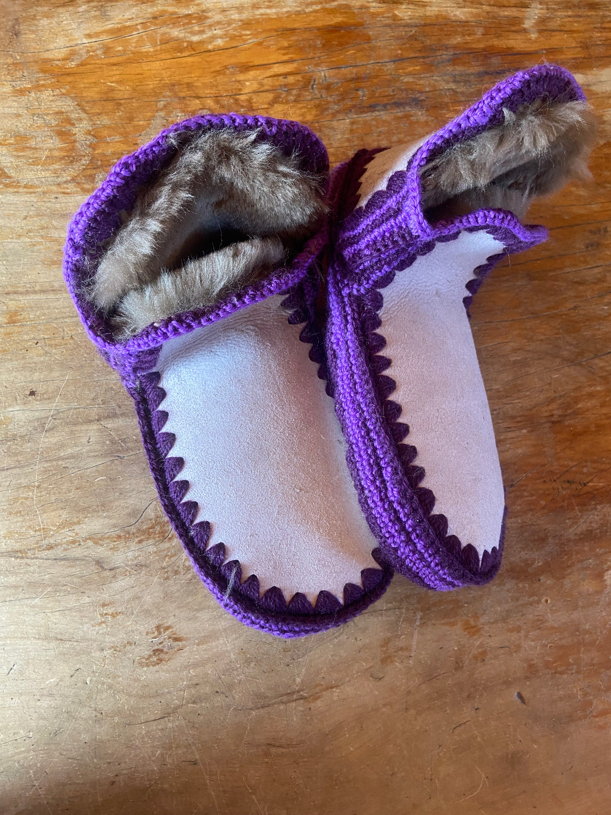 Medium Sheepskin Slippers — Ready-Made