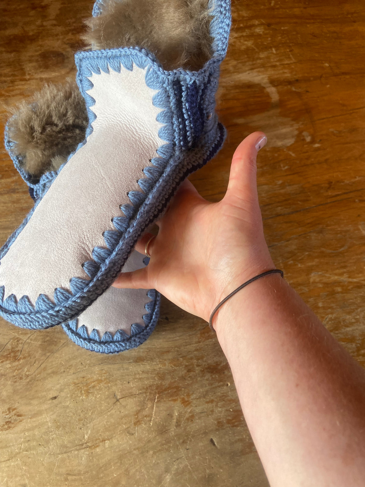 Medium Sheepskin Slippers — Ready-Made